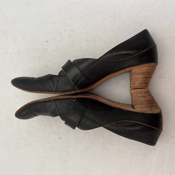 Chausser Black Leather Pointy Toe Mary Jane Low Heels US 6.5 - Picture 8 of 13